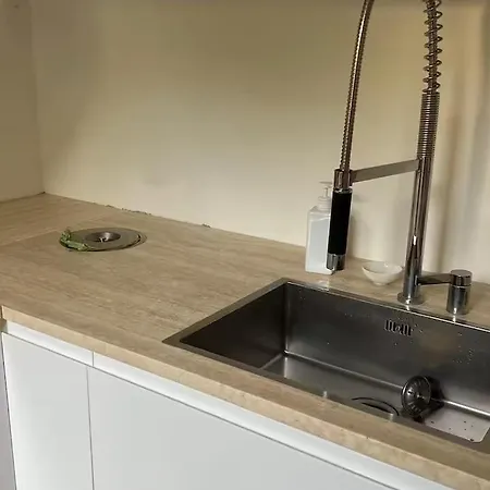 Private Garden Seaview בורדיגרה