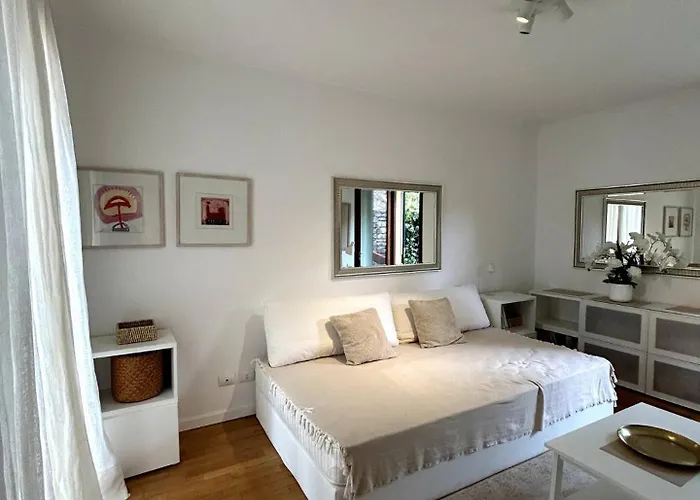 Private Garden Seaview Daire *