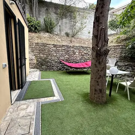 Private Garden Seaview